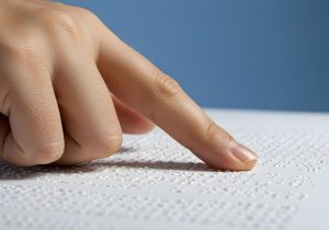 Comment Louis Braille a invent&eacute; un syst&egrave;me d&rsquo;&eacute;criture r&eacute;volutionnaire  - C&eacute;cit&eacute; Handicap Louis Braille Syst&egrave;me d&rsquo;&eacute;criture Braille