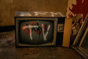 La rentr&eacute;e audiovisuelle s&rsquo;annonce radieuse&hellip; pour la droite dure  - Antis&eacute;mitisme Arcom BFM Capitalisme CNews D&eacute;mocratie D&eacute;sinformation &Eacute;lection pr&eacute;sidentielle Europe 1 Extr&ecirc;me-droite France 2 France Inter France T&eacute;l&eacute;visions Franceinfo Guillaume Erner Ind&eacute;pendance des m&eacute;dias Ipsos Journalisme Libert&eacute; de la presse Manipulation des m&eacute;dias M&eacute;dias Radio France Radios Service public Sondage Sophia Aram