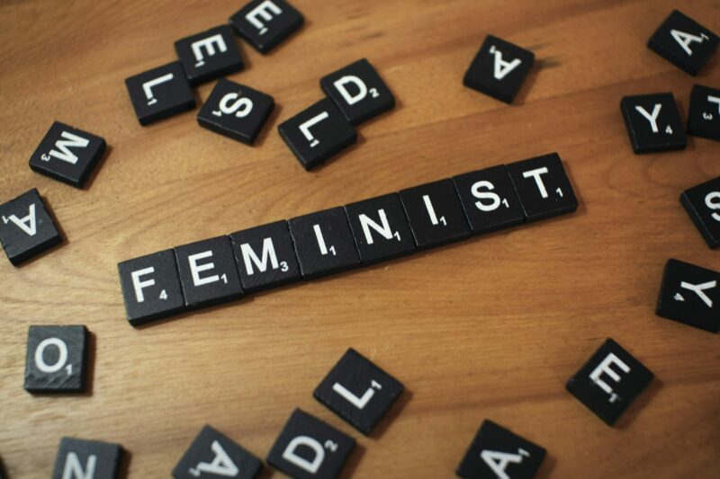 France Inter : Y a-t-il un backlash antiféministe sur la première radio de France ?  - Féminisme Femmes France Inter Médias