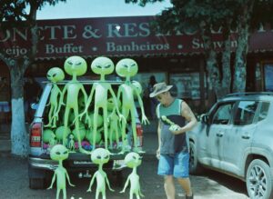 Qui se cache derri&egrave;re le GEIPAN, le "bureau des ovnis" en France ?  - Extraterrestres Geipan Myst&egrave;re OVNI Pentagone Ph&eacute;nom&egrave;ne A&eacute;rospatiaux Non-identifi&eacute;s (PAN) Technologie UFO