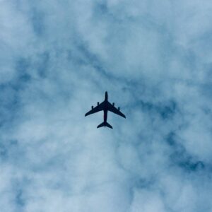 Fran&ccedil;ois Bayrou dessine un doigt d&rsquo;honneur dans le ciel lors d&rsquo;un dernier voyage en Falcon  - D&eacute;tente Fran&ccedil;ois Bayrou Humour Politique