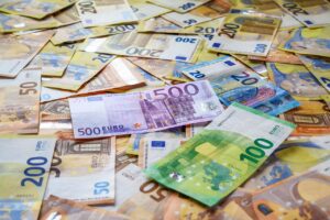 Les riches en France&nbsp;: profils, seuils et &eacute;volution  - Capitalisme &Eacute;conomie In&eacute;galit&eacute;s Logement Milliardaires Patrimoine Pouvoir d'achat Richesse
