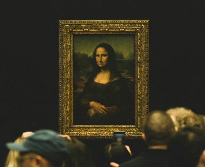 Le Louvre a une histoire mouvementée, ponctuée de plusieurs vols en plein jour  - Cambriolage Culture Musée du Louvre