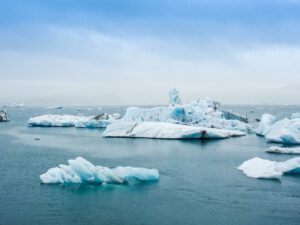 Pour sauver les p&ocirc;les, les projets de g&eacute;o-ing&eacute;nierie sont vou&eacute;s &agrave; l&rsquo;&eacute;chec  - Antarctique Arctique Changement climatique Climat P&ocirc;les