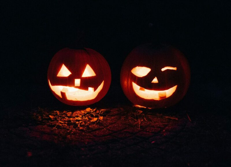 Halloween – Le déguisement de Gabriel Zucman fait fureur chez les ultra-riches  - Gabriel Zucman Halloween Humour Richesse
