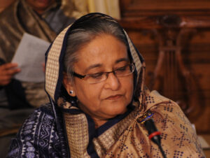Sheikh Hasina, l&rsquo;ex-Premi&egrave;re ministre du Bangladesh condamn&eacute;e &agrave; mort  - Asie Bangladesh Crimes contre l'humanit&eacute; Crimes de guerre Sheikh Hasina