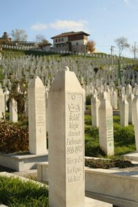 Sarajevo : quand des occidentaux d'extr&ecirc;me droite payaient 100.000 euros pour des &laquo;safaris humains&raquo;  - Bosnie Crimes de guerre Droits de l'Homme Droits humains Extr&ecirc;me-droite Guerres Italie Justice Lutte des classes Racisme Sarajevo Serbie Ultra-droite