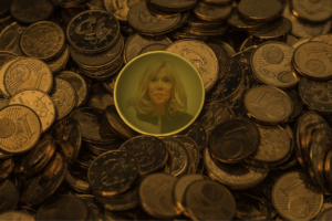 Brigitte Macron : Pi&egrave;ces jaunes et financements bizarres  - Brigitte Macron Fondation des H&ocirc;pitaux Justine Atlan Pi&egrave;ces jaunes