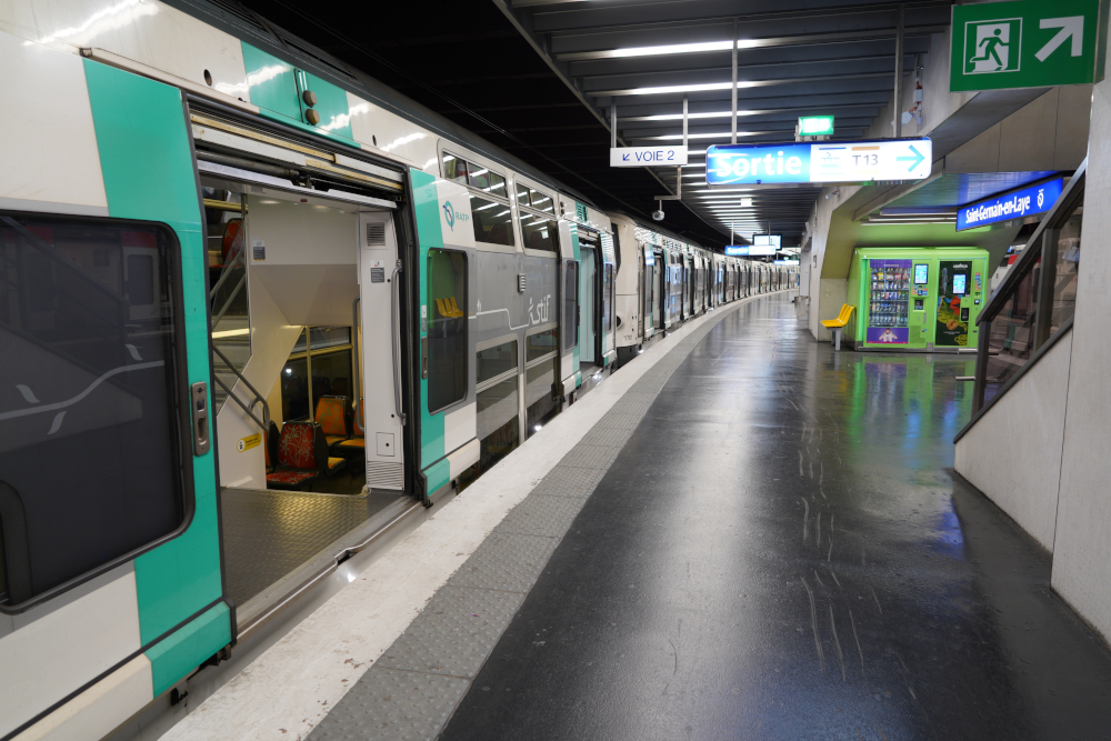 Le bug de l'an 2038 : blocages attendus de RER et métros le 19 janvier 2038 à 3h14′7′  - Alstom Bug informatique Informatique Paris RATP RER