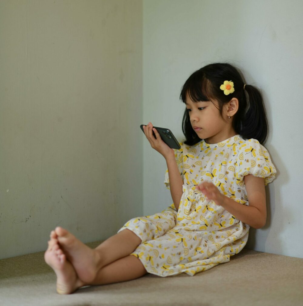 Surexposition aux &eacute;crans chez les tout-petits : vocabulaire et comportement affect&eacute;s  - D&eacute;couverte scientifique Enfance Internet Recherche scientifique R&eacute;seaux sociaux Royaume-Uni Science Sciences Technologie