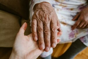 &Agrave; Agen, on a trouv&eacute; l'antidote &agrave; l'isolement  - Agen Assistance sociale Association Ninaa CCAS Entraide Isolement social Personnes &acirc;g&eacute;es Solidarit&eacute;