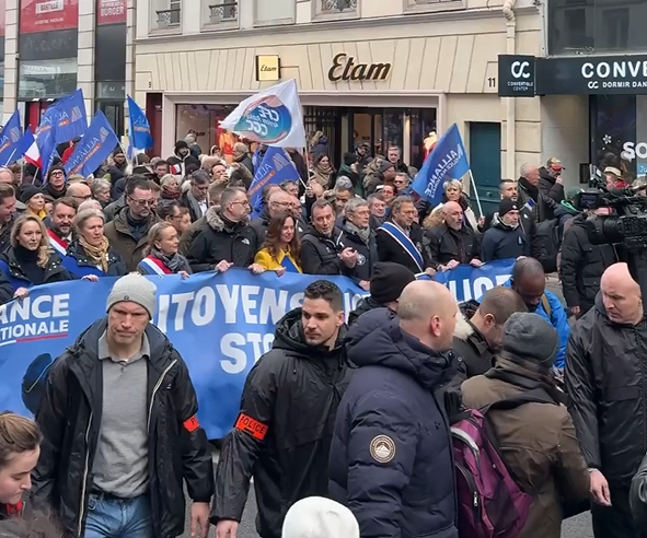 30% des fran&ccedil;ais &agrave; abattre&nbsp;pour Sarah Knafo et le syndicat Alliance  - Antifascisme Extr&ecirc;me-droite Fascisme Police Racisme Sarah Knafo Syndicat Alliance Ultra-droite