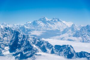 Everest : le N&eacute;pal siffle la fin du tourisme de masse  - Alpinisme Everest Himalaya N&eacute;pal Tourisme Tourisme de masse