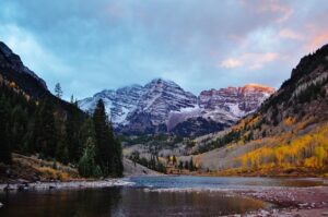 Le fleuve Colorado s'ass&egrave;che&nbsp;: le mythe de l&rsquo;eau infinie s&rsquo;effondre et les tensions s&rsquo;exacerbent  - Agriculture Climat Colorado Eau Eau potable Environnement &Eacute;tats-Unis Fleuves Hydro&eacute;lectricit&eacute; Irrigation S&eacute;cheresse