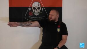 Quand France 24 interviewe un nazi comme si de rien n&rsquo;&eacute;tait&hellip;  - Arm&eacute;e Arm&eacute;e insurrectionnelle ukrainienne (UPA) D&eacute;sinformation Enqu&ecirc;te Extr&ecirc;me-droite Fascisme France 24 Guerres Journalisme Manipulation des m&eacute;dias M&eacute;dias Nazisme N&eacute;onazisme R&eacute;seaux sociaux Russie Scandale Ukraine