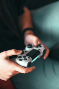 Esport / jeu vid&eacute;o &agrave; l&rsquo;&eacute;cole : innovation ou &laquo;&nbsp;cheval de Troie&nbsp;&raquo;&nbsp;dangereux&nbsp;?  - Addiction Gouvernement &Icirc;le-de-France Industries Internet Jeunesse Jeux vid&eacute;o Matignon Psychologie Sant&eacute; Sant&eacute; mentale Technologie