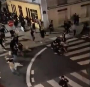 &laquo;&nbsp;On va casser du noir et de l&rsquo;arabe&nbsp;&raquo;&nbsp;:&nbsp;une nuit de violences hooligans &agrave; Paris  - Antifa Antifascisme Bars Extr&ecirc;me-droite Fascisme Paris T&eacute;moignage Violence