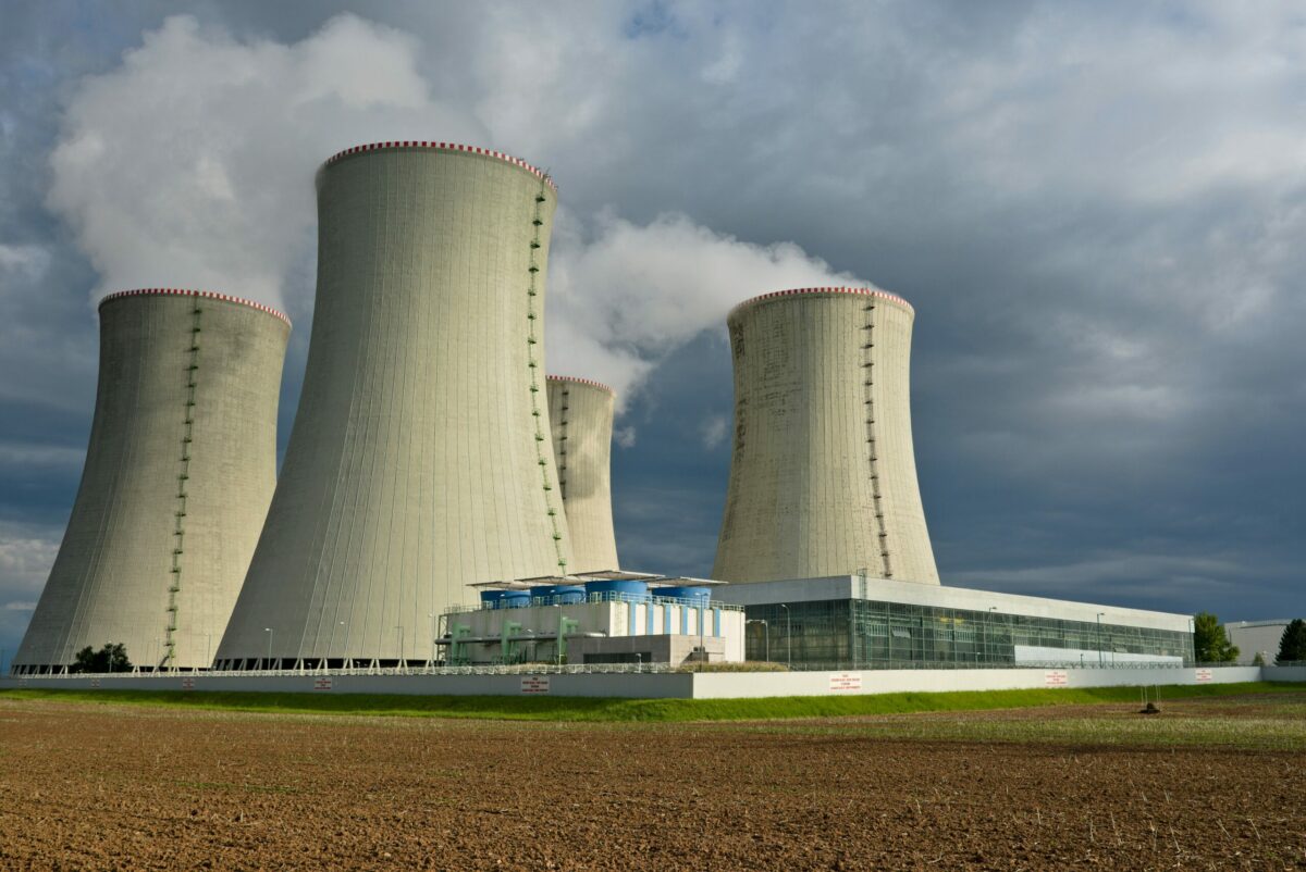 Le grand retour des nationalisations  - Belgique Capitalisme Centrales nucl&eacute;aires &Eacute;conomie EDF &Eacute;lectricit&eacute; &Eacute;nergies Engie Industries Intelligence artificielle March&eacute;s Nationalisations Propri&eacute;t&eacute; priv&eacute;e Royaume-Uni Terres rares TikTok