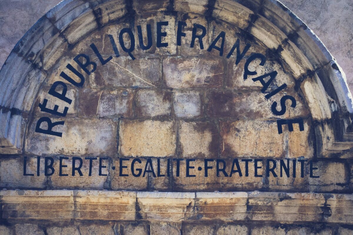 Les 100 premiers jours des maires d&rsquo;extr&ecirc;me droite : r&eacute;trogrades  - Associations Culture Extr&ecirc;me-droite Festival Libert&eacute; d'expression Planning familial Rassemblement national Syndicats Villes
