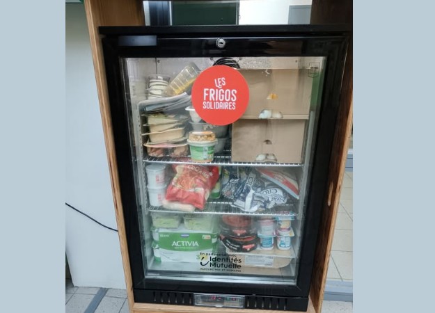 Frigos Solidaires : quand les invendus nourrissent la solidarit&eacute;  - Aide alimentaire Associations D&eacute;tente Entraide In&eacute;galit&eacute;s Initiatives Marseille Pauvret&eacute; Pr&eacute;carit&eacute; Solidarit&eacute;