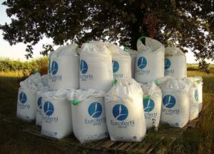 Charente-Maritime : des dizaines de maisons inhabitables, contamin&eacute;es par une usine d&rsquo;engrais  - Cadmium Cancer Charente-Maritime D&eacute;pollution Engrais Entreprises Environnement Pollution Sant&eacute; Sols Timac Agro