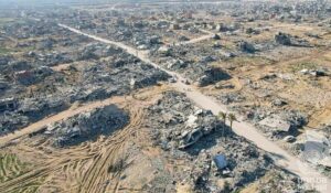 &laquo; NAZA &raquo; : une ovation record &agrave; la Mostra de Venise  - Cin&eacute;ma Crimes de guerre Documentaire Documentaire NAZA Droit international Droits de l'Homme Droits humains Festival Film Gaza G&eacute;nocide G&eacute;nocide &agrave; Gaza Hind Rajab Isra&euml;l Italie Moyen-Orient Palestine Venise
