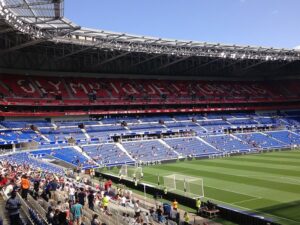 Un lyc&eacute;en et un couple victimes de violentes agressions racistes &agrave; Lyon  - Extr&ecirc;me-droite Foot Groupama Stadium Justice Lyon Racisme Violence