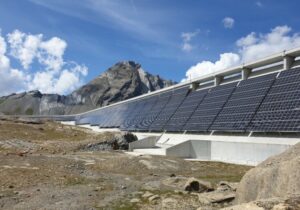 En Suisse, des panneaux solaires qui donnent leur meilleur en hiver  - &Eacute;cologie &Eacute;lectricit&eacute; &Eacute;nergie solaire &Eacute;nergies &Eacute;nergies renouvelables Environnement Hiver Innovations Suisse Technologie